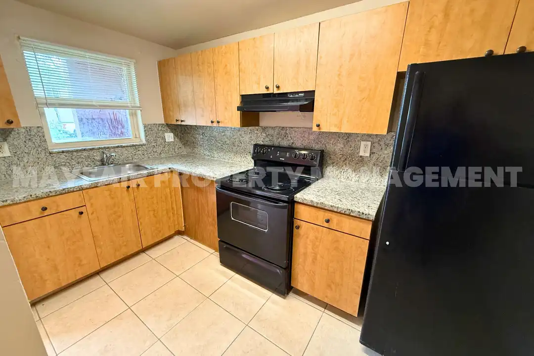 2220 NW 59th Ave unit 26 - View 2