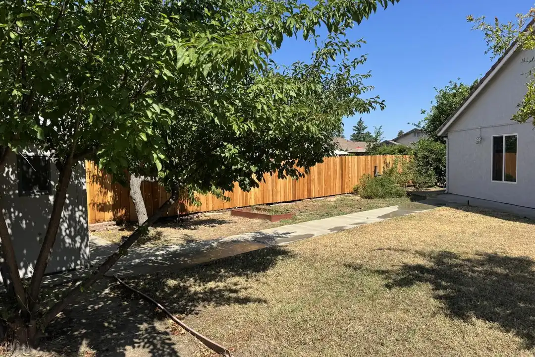 3855 Ramin Dr - View 6