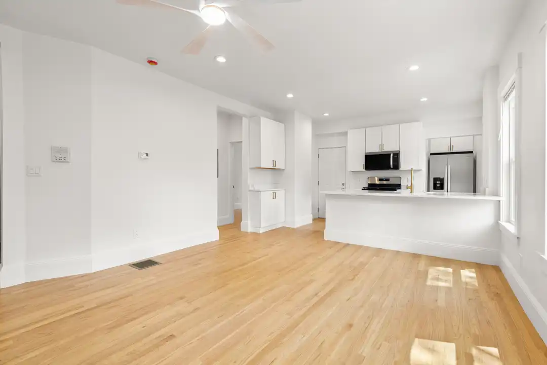 24 Brookside Ave unit 1 – pohled 6
