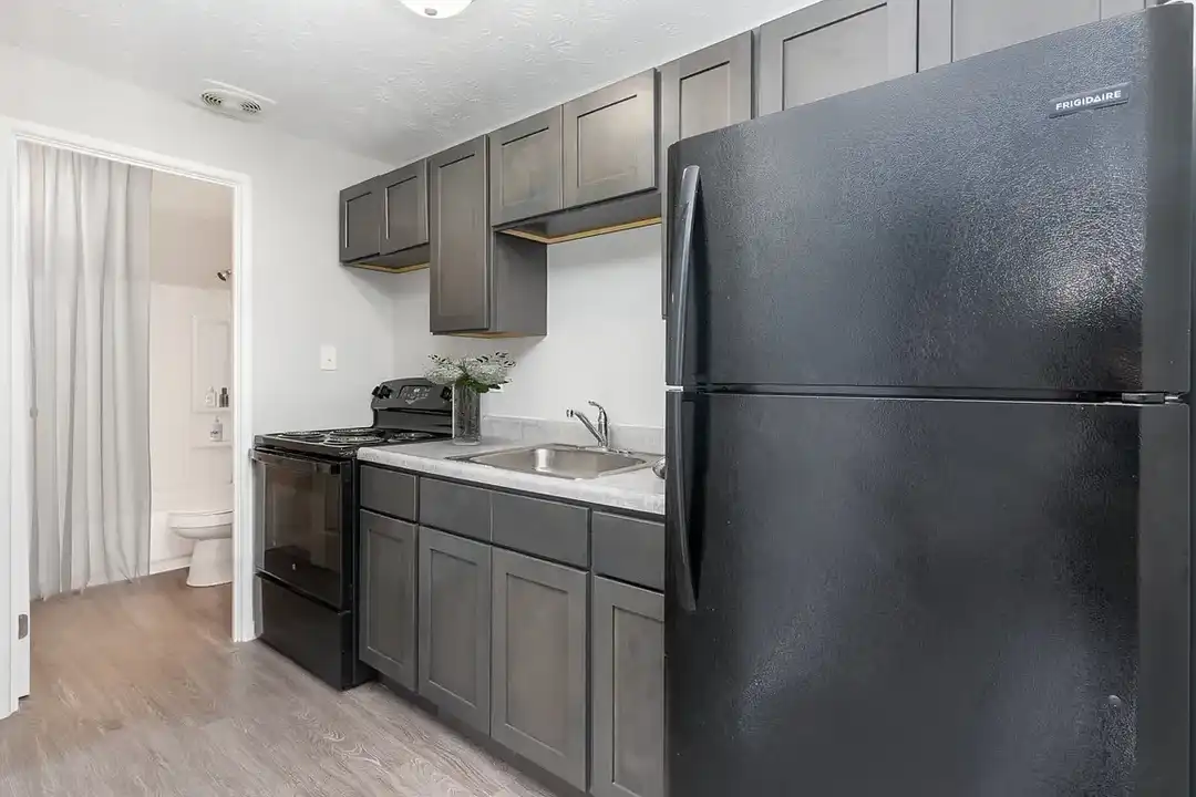 Villa Hills & Dover Heights Apartments – photo 1