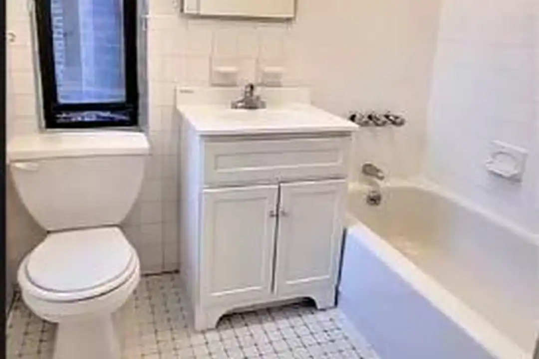 247 E 62nd St unit 15 – pohled 5