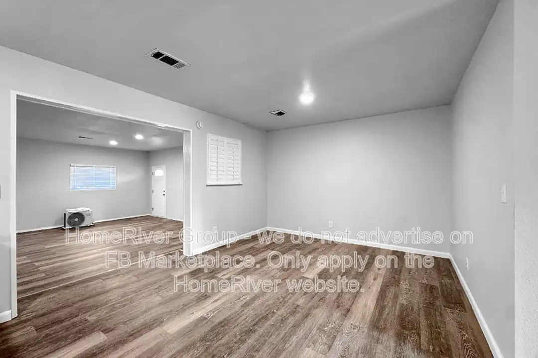2804 19th St NW - More