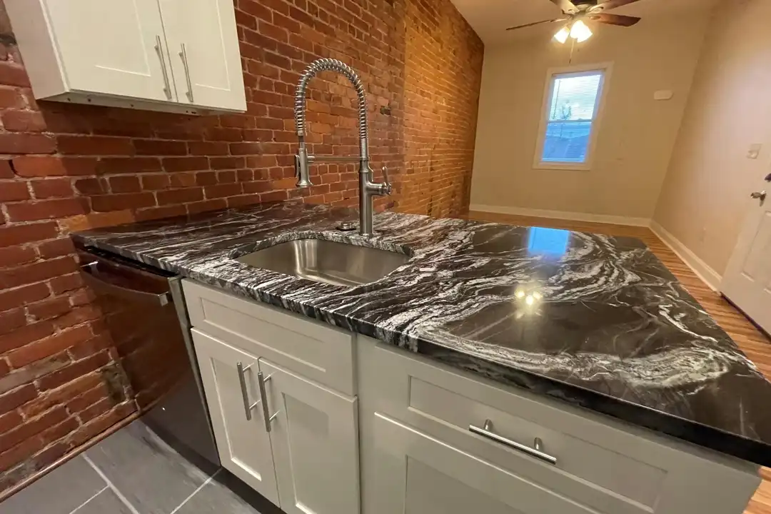 Apartment in Pittsburgh - View 3
