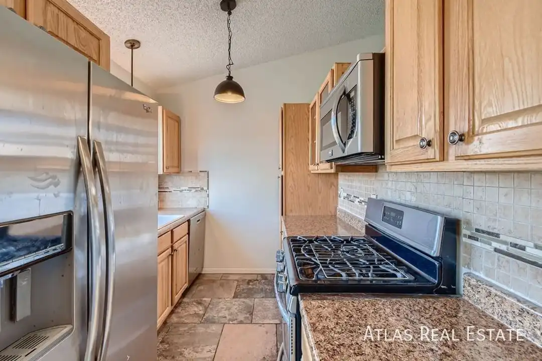 7790 Belford Dr - View 5