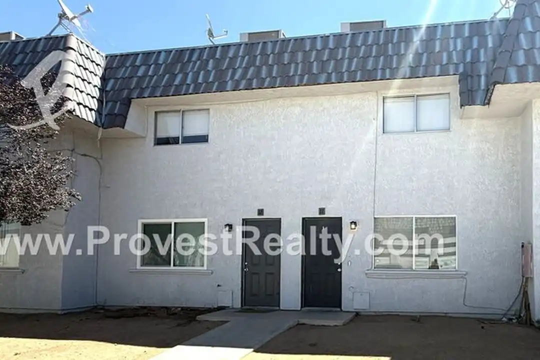 22526 Sioux Rd unit 11 – photo 1 of 17