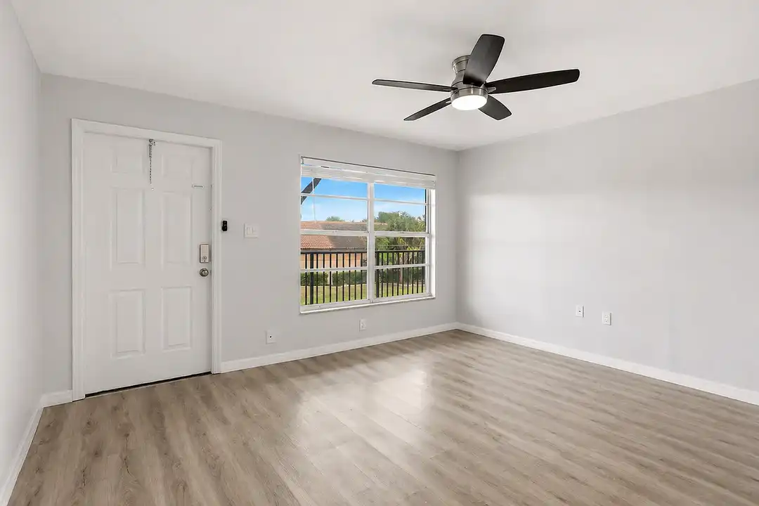 Phillippi Square Apartments - View 6