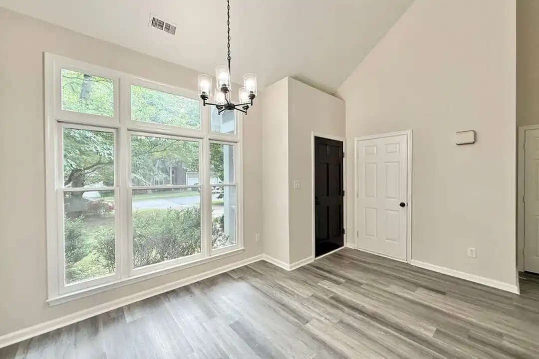 707 Clay Hill Dr - View 2