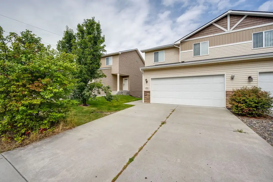 1262 Selway Ln - View 2