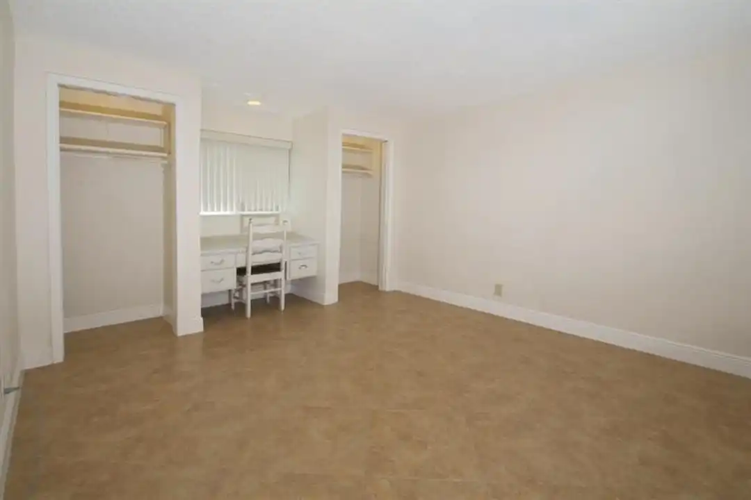 98 Seminole Ln - View 6