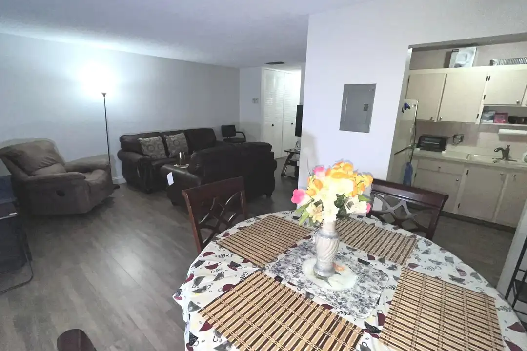2638 Gately Dr E #31 - More