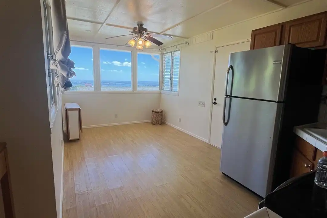 Apartment in Pearl City - View 4