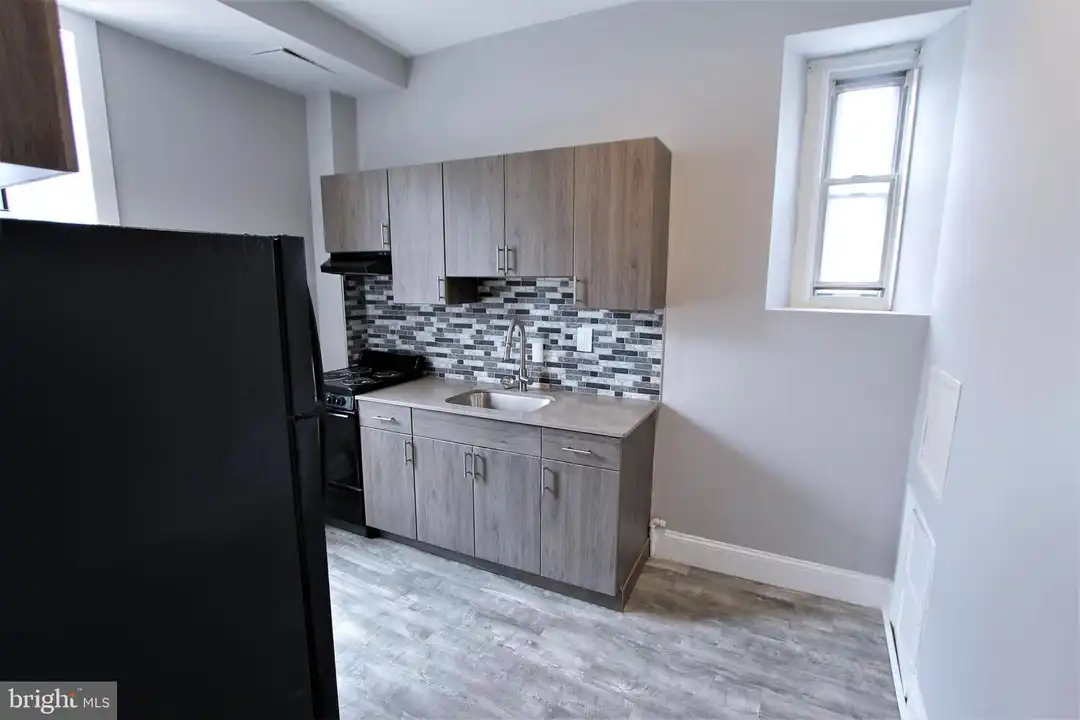 Apartment in Philadelphia - View 5
