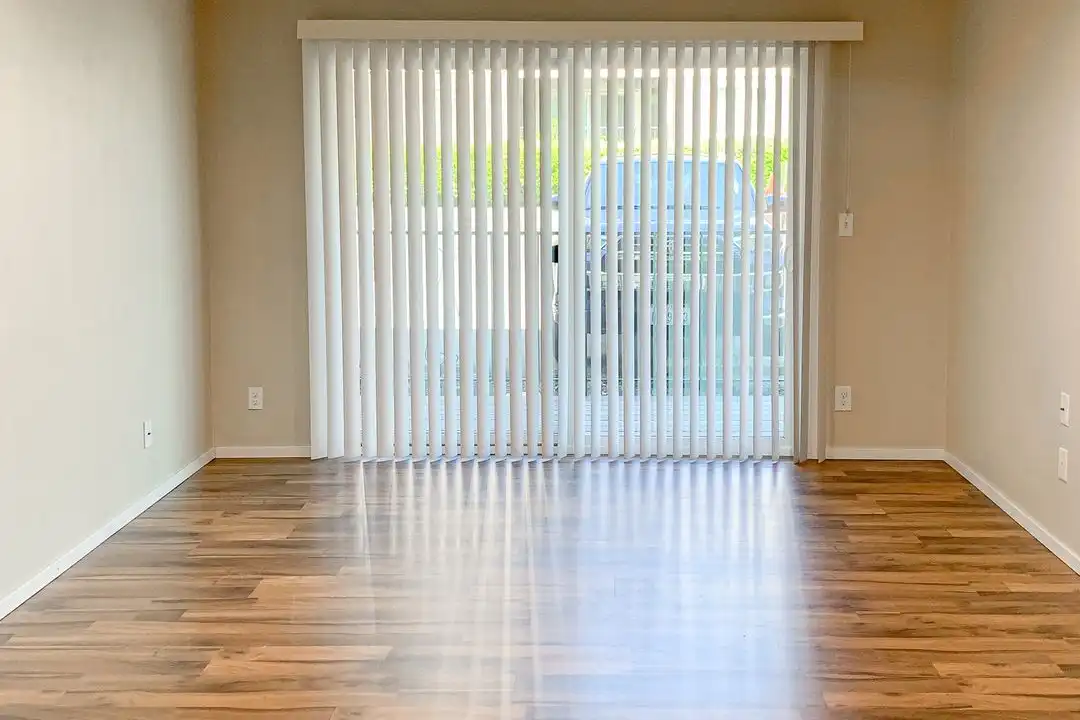 938 N 100th St unit 105 – pohled 4