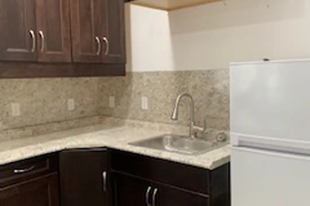 1420 Dayton St unit B - View 4