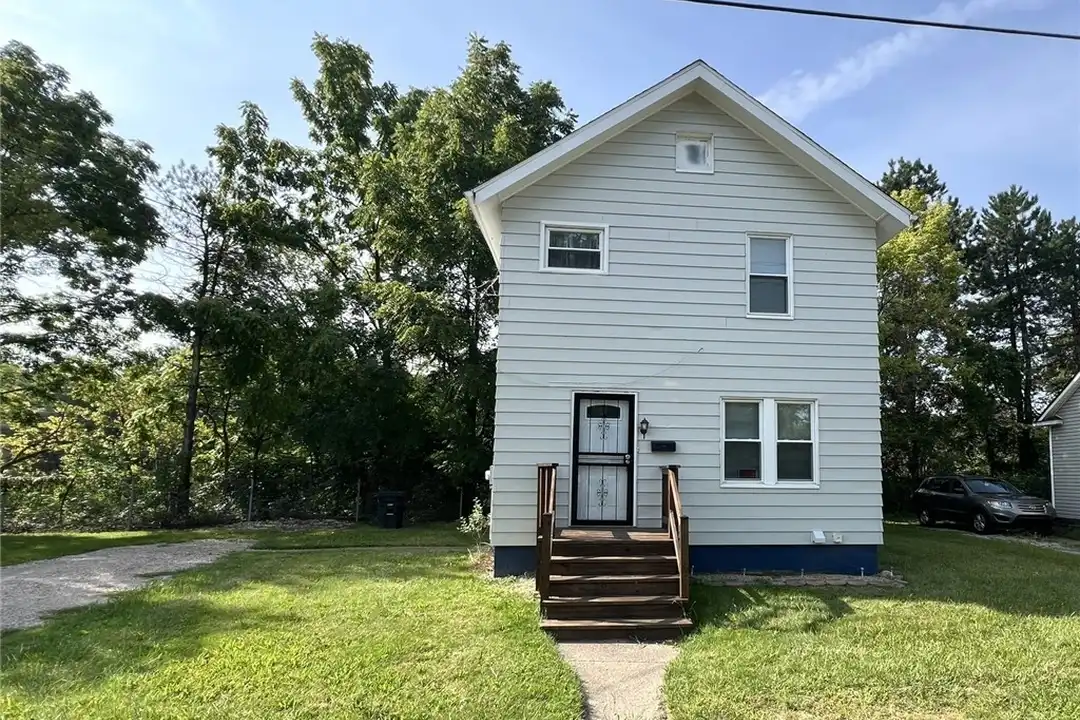 784 Rosamond Ave – photo 1