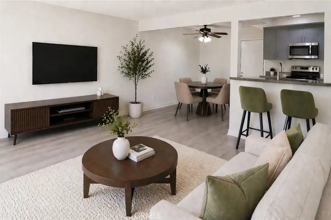 260 E Beverly Blvd #C - View 3