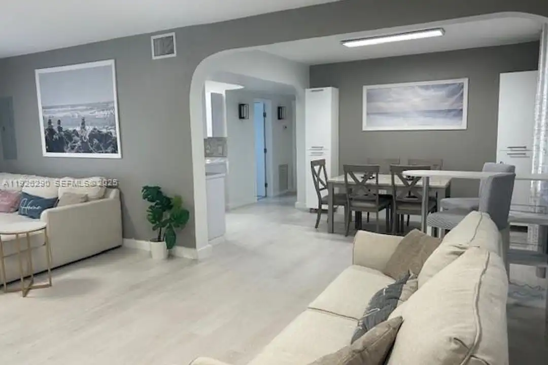 245 189th Terrace unit 0 - View 6