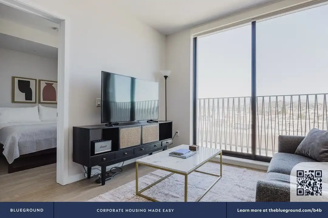 Apartment in Los Angeles, Dogtown, Chinatown - View 5