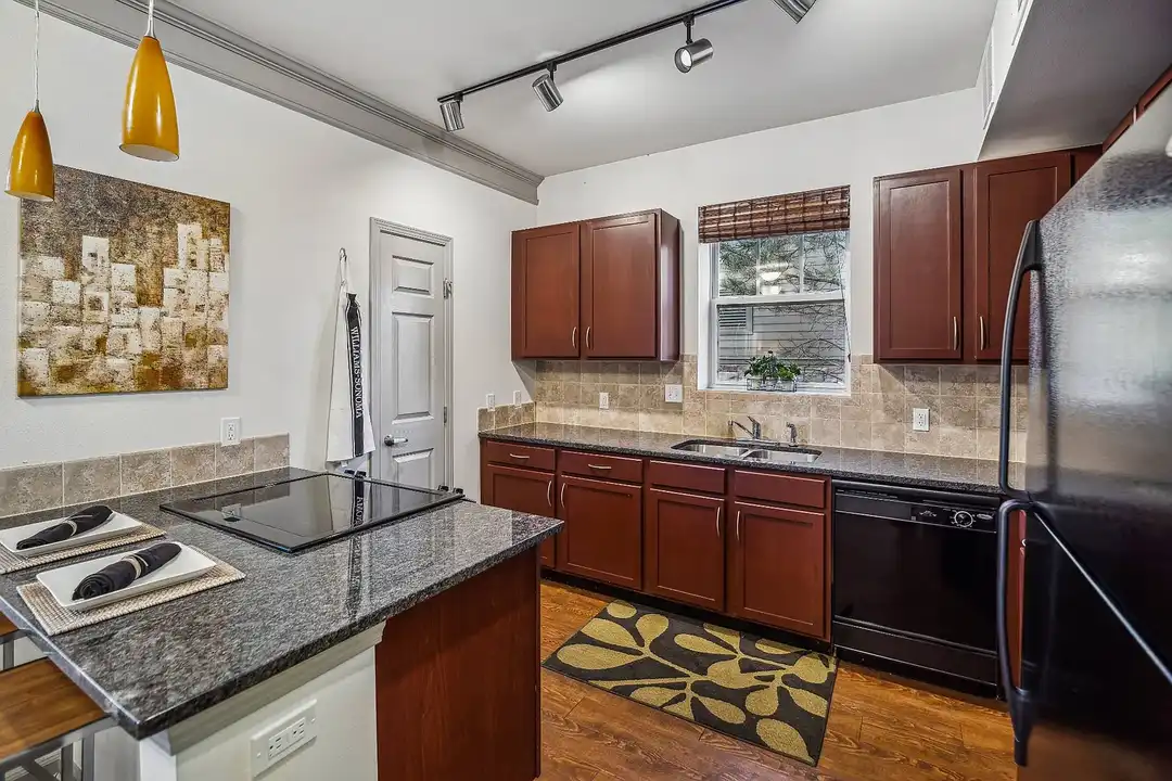 Berkshire Aspen Grove - View 4
