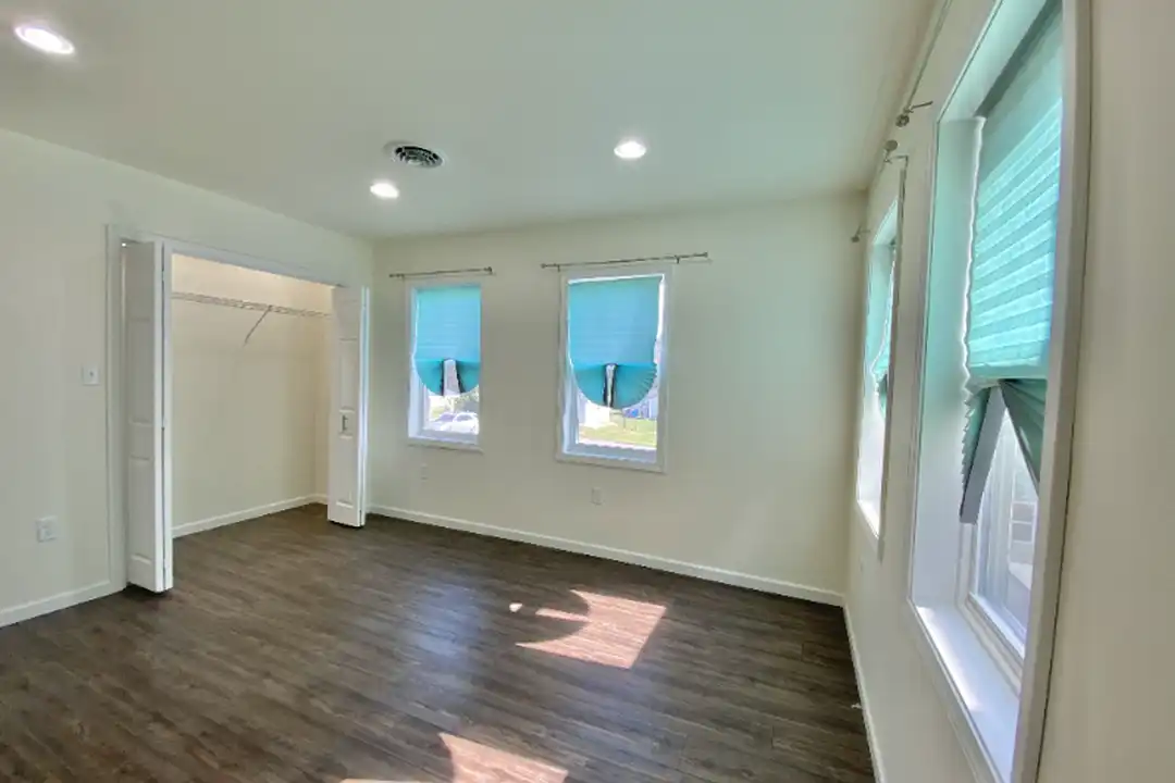 738 Bloom Rd unit U102 - View 4