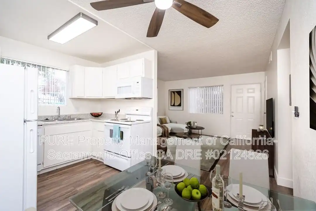 1621 Hood Rd unit 13 - More