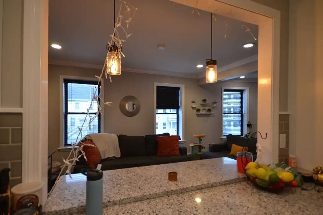 60 Florida St unit 2 - More