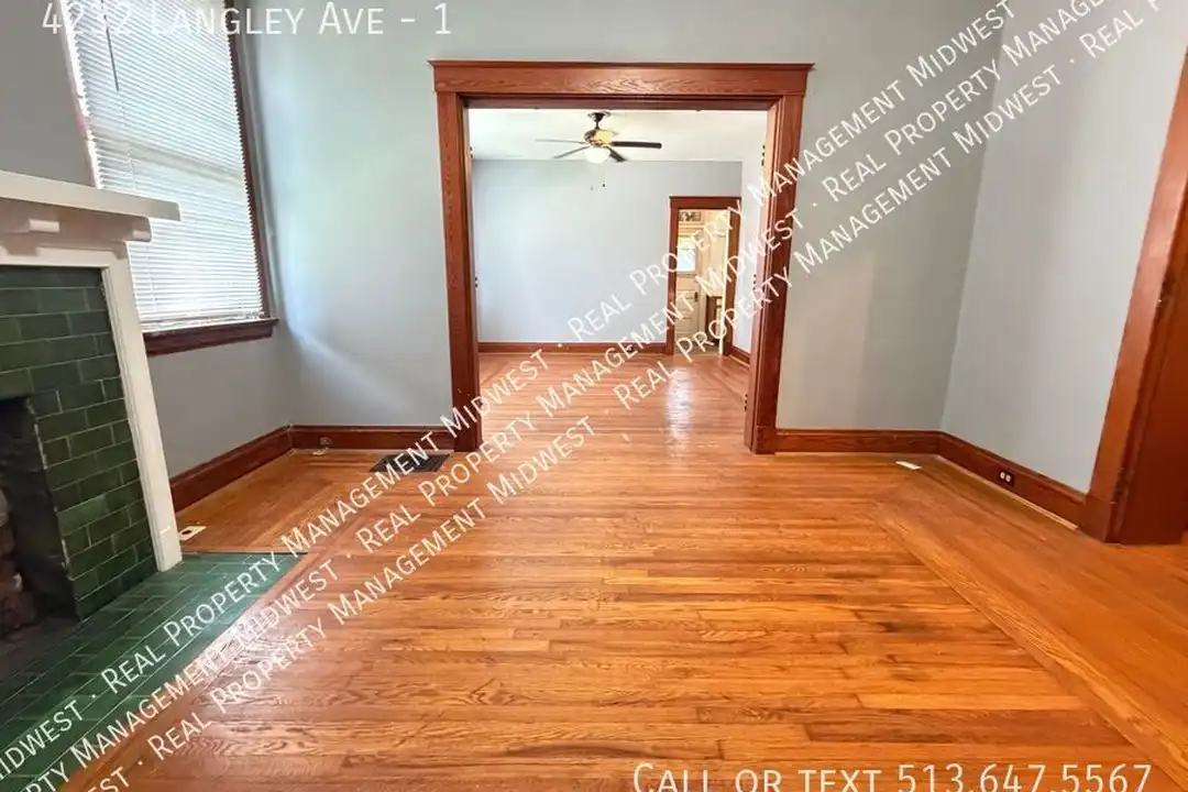4232 Langley Ave - View 3