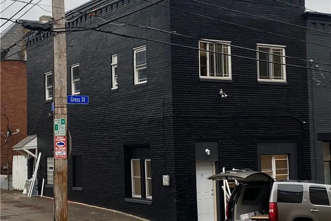 601 Gross St – photo 1