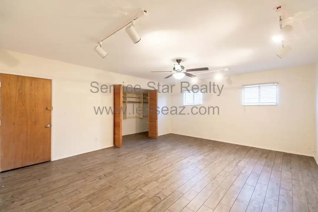 923 E Wesleyan Dr - View 6