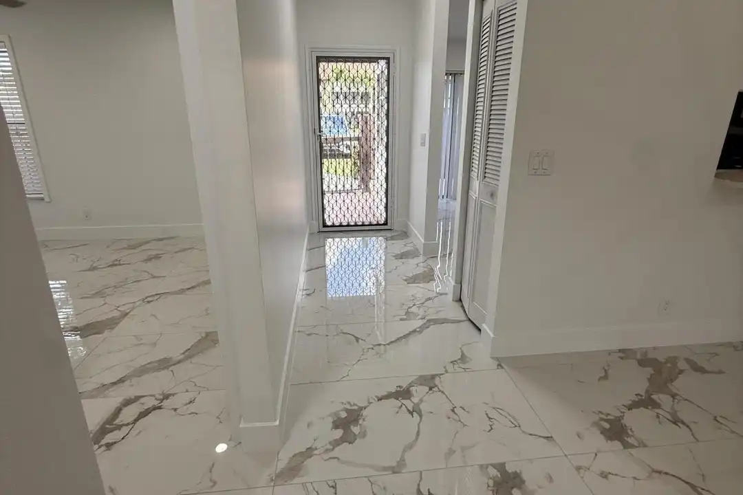 817 Sky Pine Way unit H - View 6