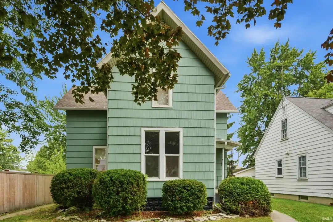 334 W 9th St #1 – photo 1 of 22