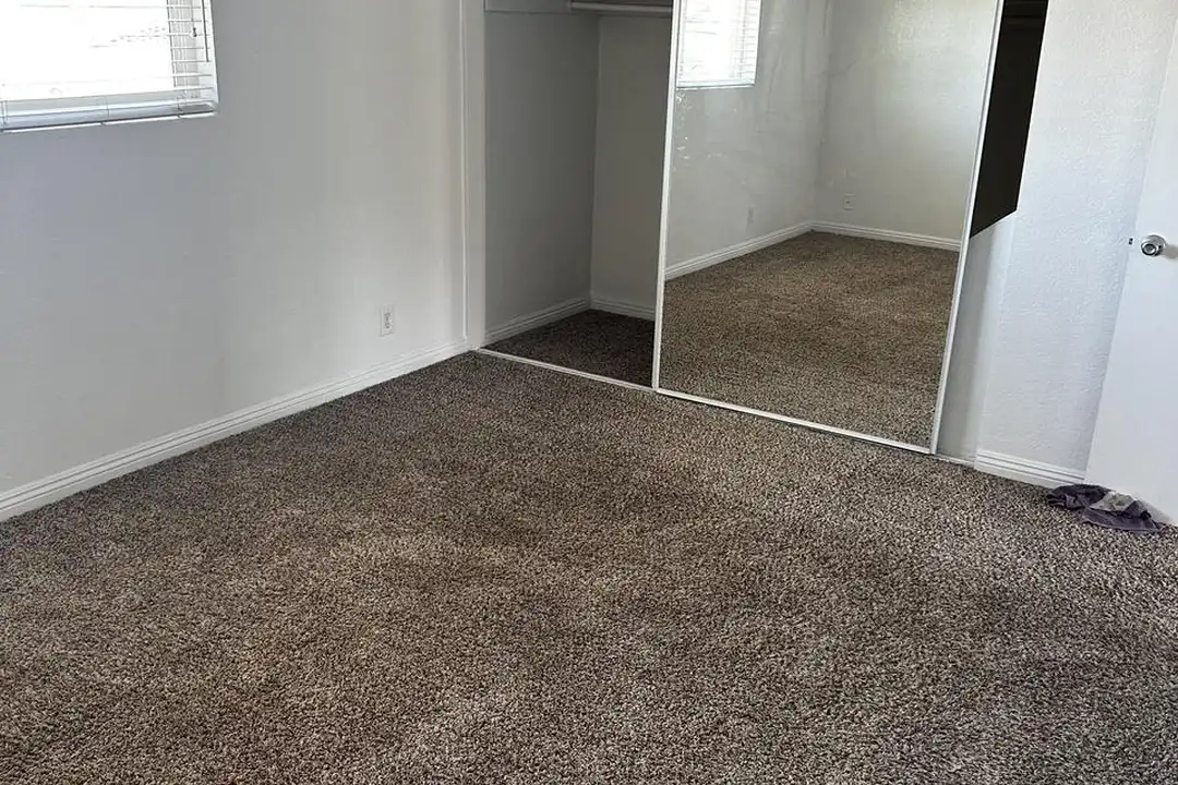 Apartment in La Verne - View 5