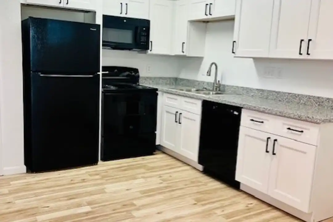 Apartment in Houston - View 5