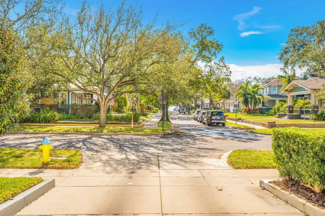Apartment in Tampa - View 3