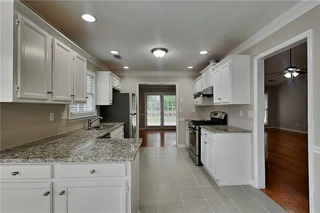 4620 Hampton Square Dr - View 4