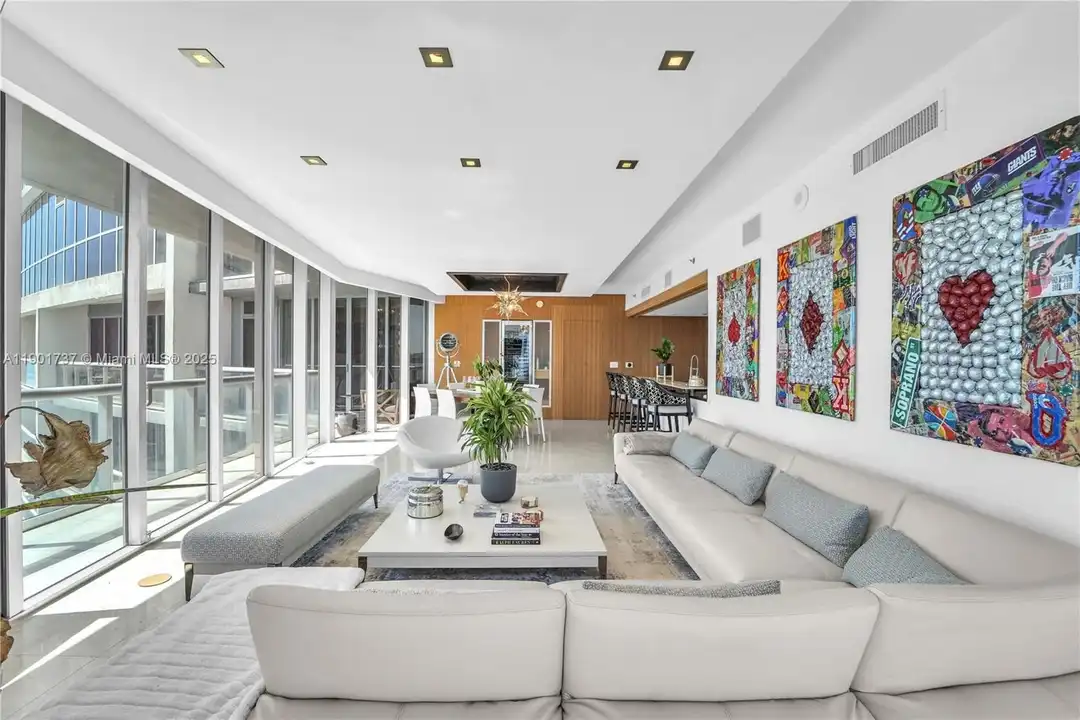 465 Brickell Ave #1001 - View 3