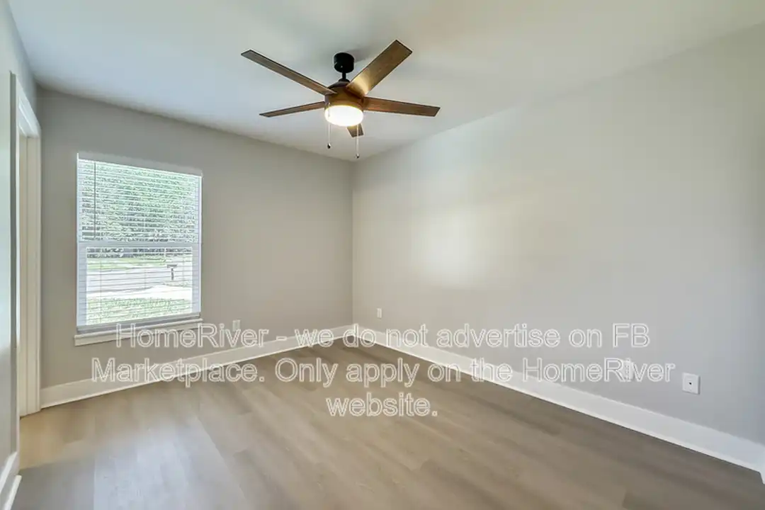 350 Duray Ct – pohled 2