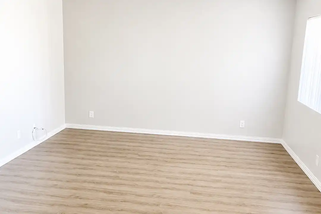 Apartment in Victorville - View 5