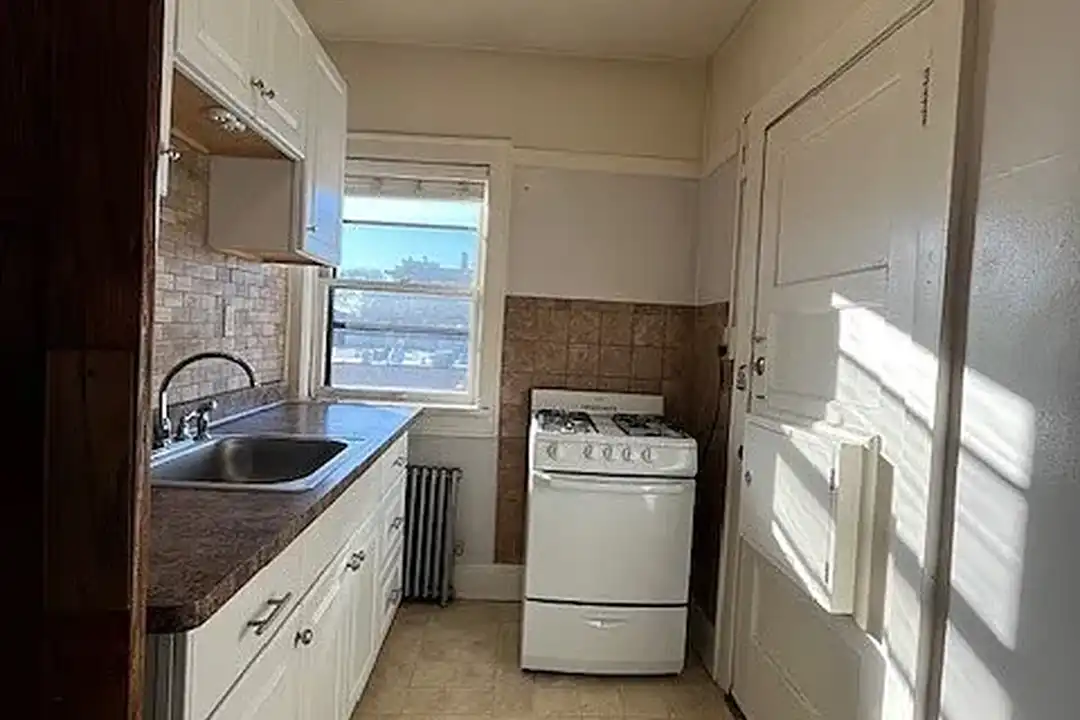 3951-55 N. Farwell Ave. - View 6