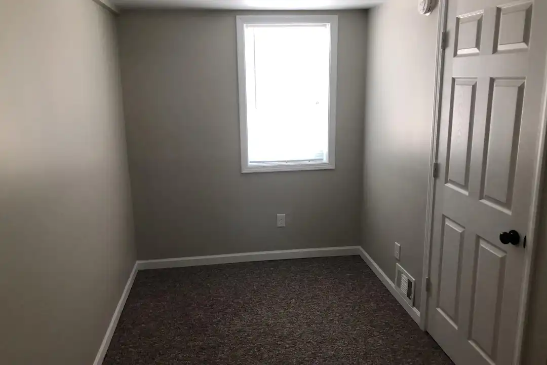 425 Oak St unit # 6 - View 6