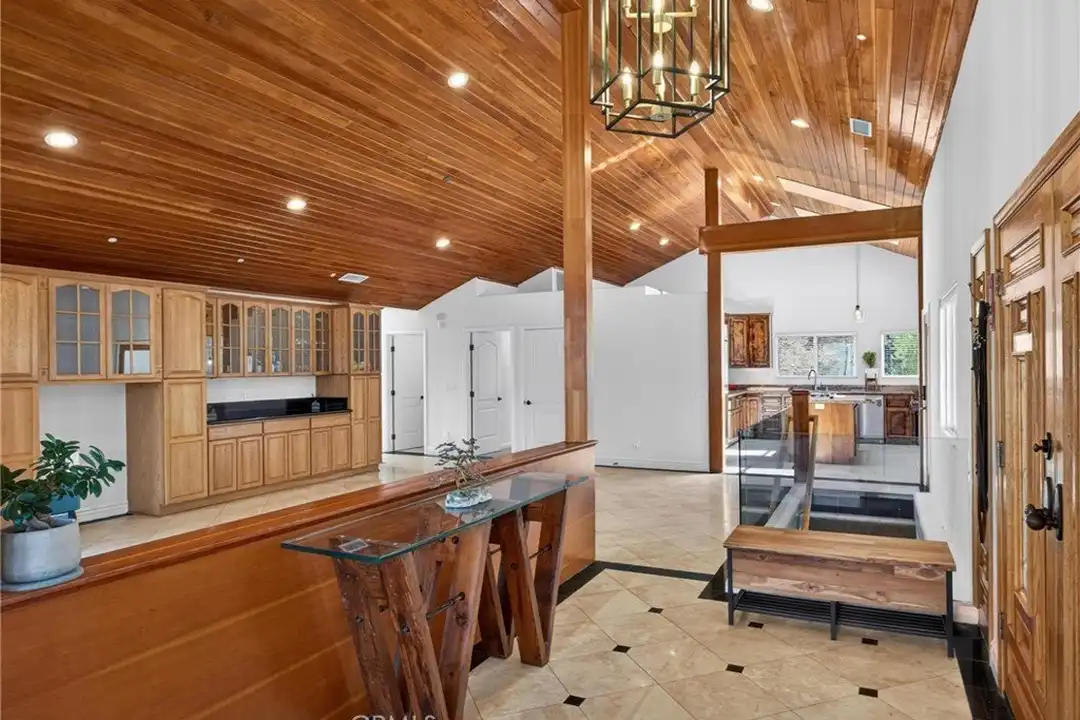 House in Rolling Hills - View 5