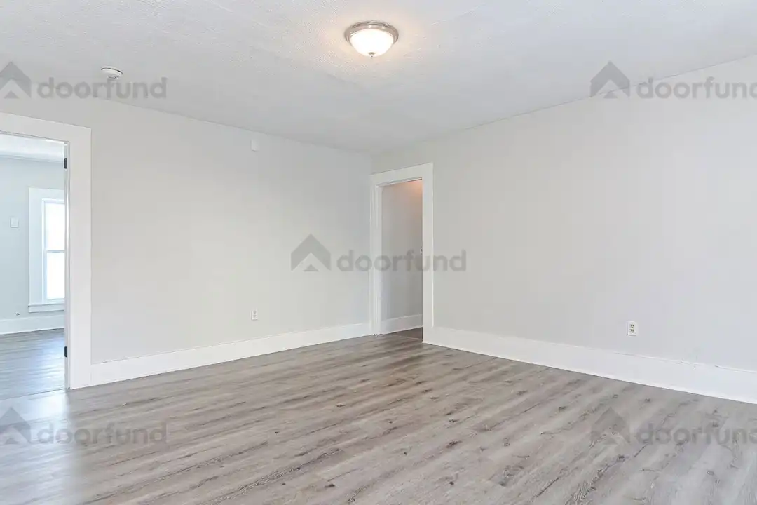 11 Pleasant St unit 7 - View 2