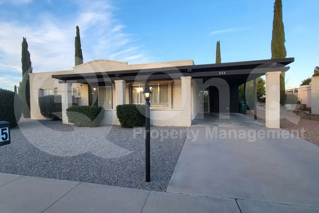 905 S La Bellota – photo 1 of 14