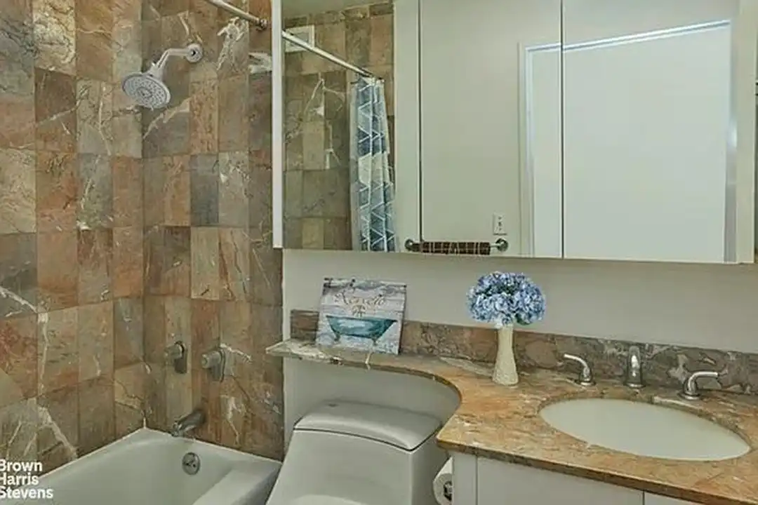 225 W 83rd St unit 10A – pohled 6