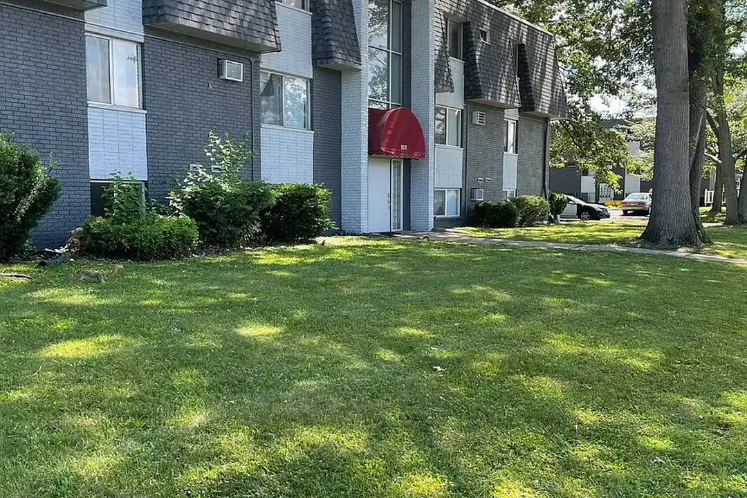 Tower Regency Apartments – photo 1 of 17