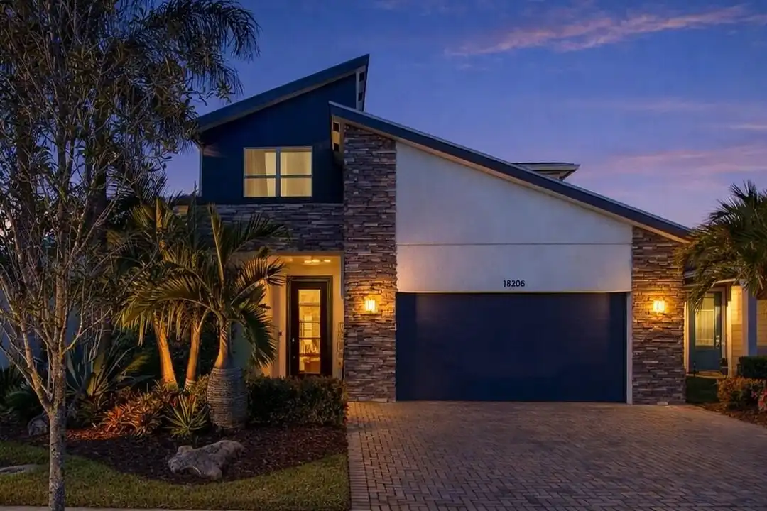 11828 SW Lyra Dr. - View 2
