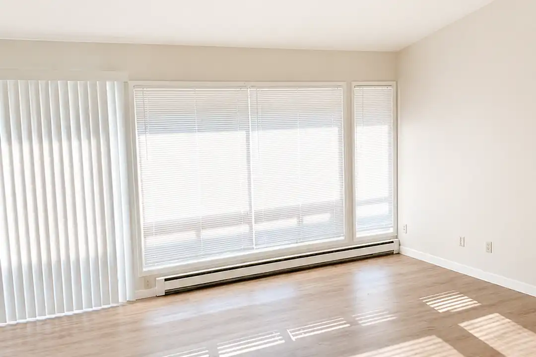 927 N 96th St unit 27A – pohled 5