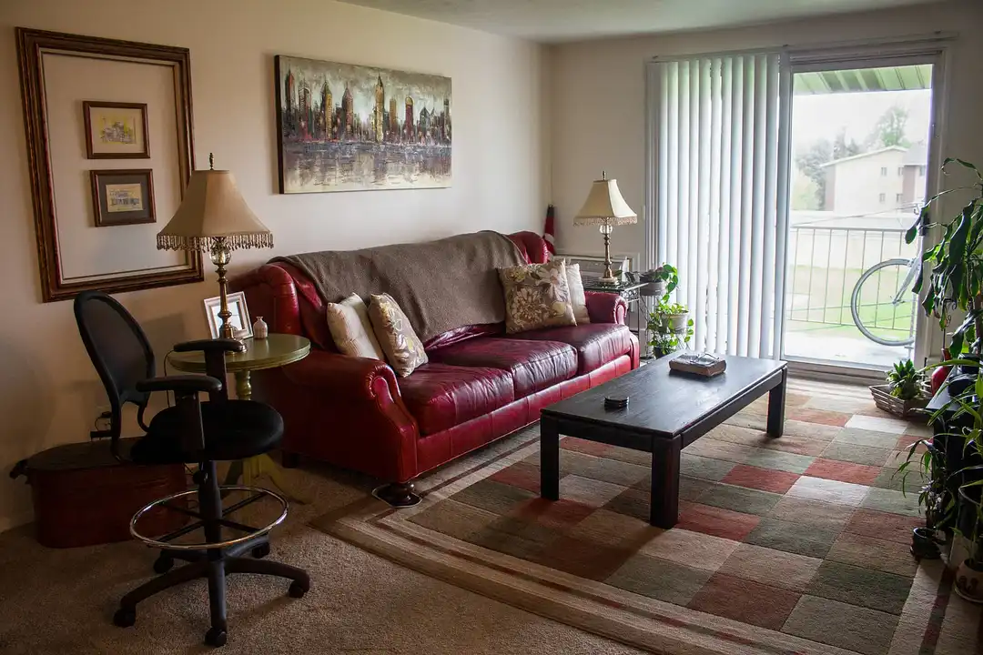 Kingston Place Apartments – photo 1 of 39