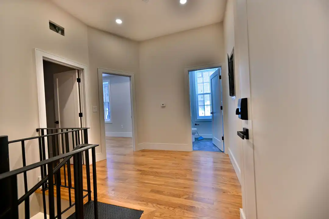 15 Winchester St - View 3