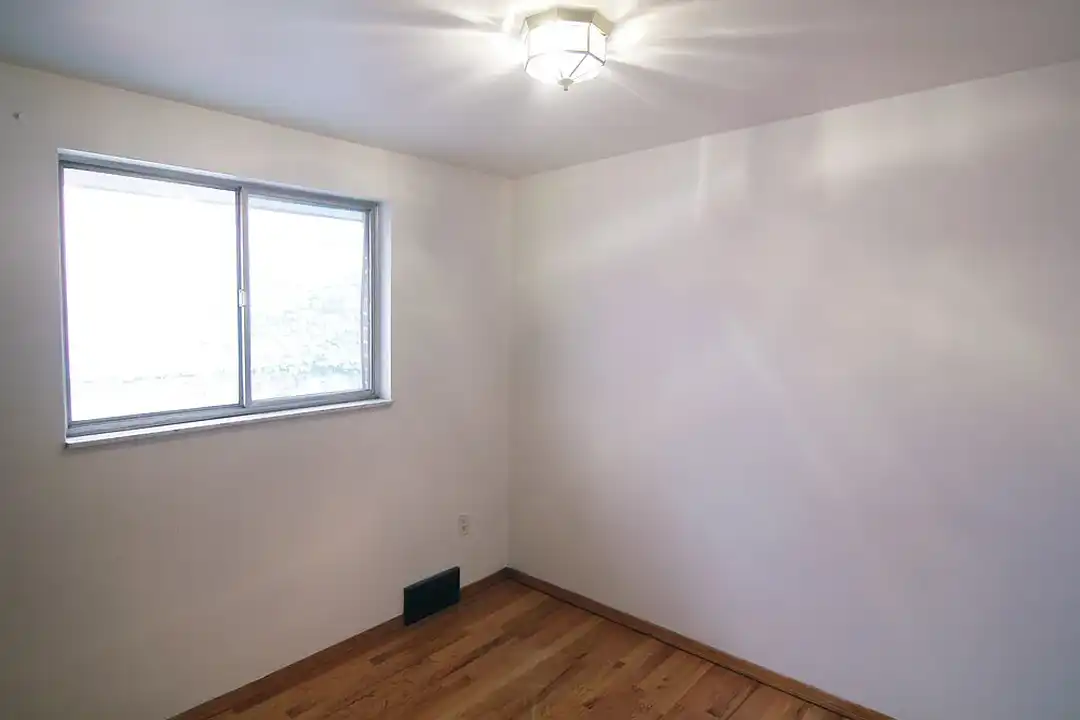 430-432 Franklin Ave – photo 1